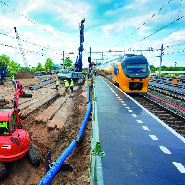 werkzaamheden bij station met trein